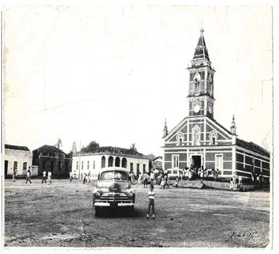 Antiga Igreja e Praça de Santana da Vargem