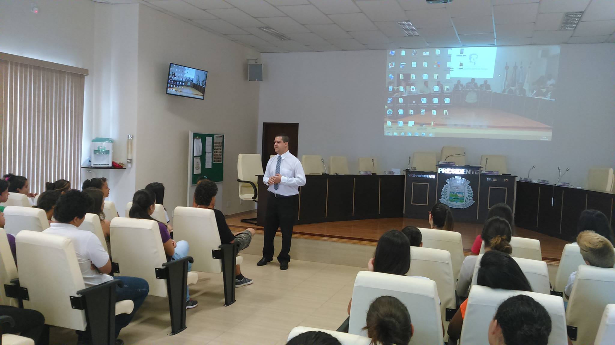 REUNIÃO DA ESCOLA DO LEGISLATIVO PROFESSOR RENATO DE PÁDUA